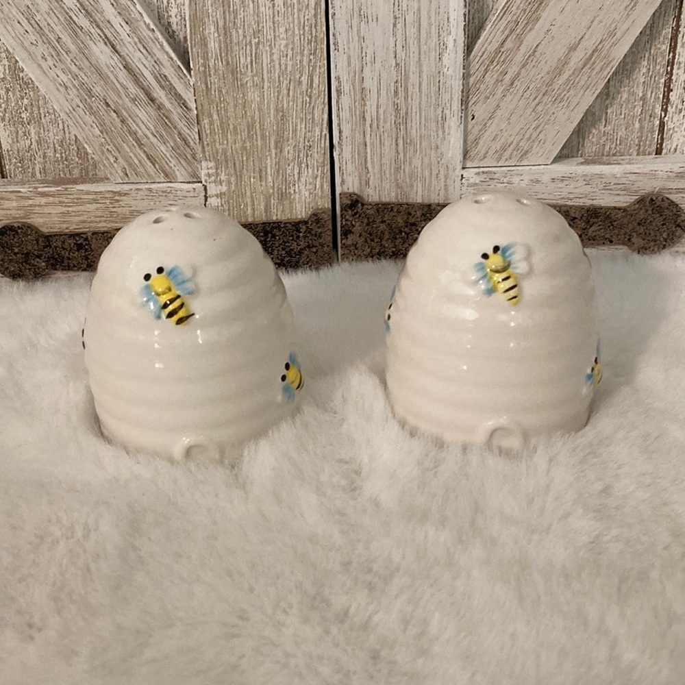 Ceramic Honeybee Shakers